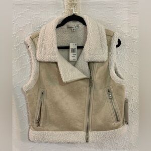 Madden Girl Oatmeal Faux Shearling Zip Vest